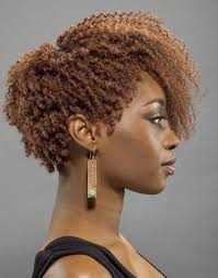Les idées ne manquent pas pour coiffer vos cheveux crépus. Pin By Merry Loum On Hairstyles Wigs Makeup Short Afro Hairstyles Natural Hair Styles Short Natural Curly Hair