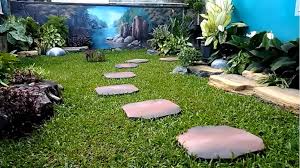 Sistem penanaman taman di dinding rumah juga beragam. Modal Gak Sampe Rp500 Ribu Bikin Taman Minimalis Depan Rumah Ini Buktinya Rumah123 Com
