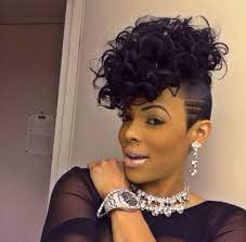 Keyshia Kaoir Lip Love Favew Styling Kurzes Haar Irokesenschnitt Frisuren 2014