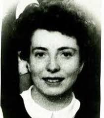 Gayle Hare's Instagram, Twitter & Facebook