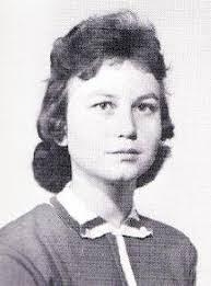 Gretchen Hooper's Instagram, Twitter & Facebook