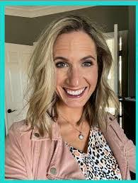 Amy Derby's Instagram, Twitter & Facebook