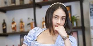 Pacari anya geraldine, bio one diprotes penggemar. Kerap Posting Foto Hot Di Sosmed Anya Geraldine Selalu Diingatkan Ibunya Tentang Siksa Kubur Kapanlagi Com