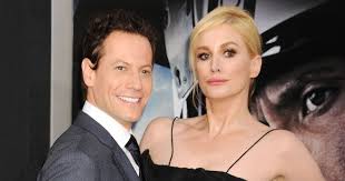 A quelques heures de la diffusion de l'épisode 7 « ghost world », tv guide vient de publier le premier aperçu d'esther (alias alice evans) soit la mère des originaux ! Alice Evans Reveals How Husband Ioan Gruffudd S Reaction To Her Harvey Weinstein Experience Was About His Liar Role Mirror Online