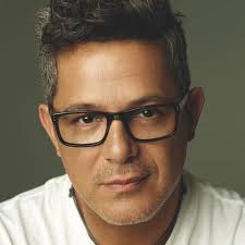 Alejandra Guzmán está por deslumbrar nuevamente el escenario de la  #ArenaCDMX con su #BrillaTour y no te lo puedes perder. 😍✨ 🎟 Boletos ya  disponibles en Superboletos:  https://www.superboletos.com/landing-evento/Tq2Z59UyU1zb34WbS-zMIw