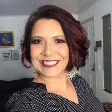 Tem sido mais trabalhoso": Professora muda rotina em casa e no trabalho  para se adaptar a ensino à distância durante a pandemia