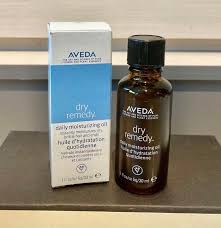 For best results, first shampoo with dry remedy™ moisturizing shampoo and follow with dry. Aveda Dry Remedy Hair Oil Beauty Personal Care Hair On Carousell