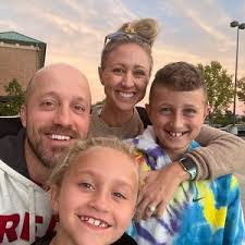 Melissa Nath's Instagram, Twitter & Facebook