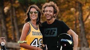 More images for valentino rossi fidanzata » Francesca Sofia Novello E Incinta Primo Figlio Per Valentino Rossi