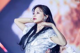Tzuyu Pics On Twitter Girl Fashion Pictures Celebrities Before And After