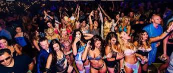 In questo caso, però, la legge impone che il minore abbia il i minori di 16, invece, non possono farsi tatuare nemmeno con il consenso di mamma e papà; Vi Spiego Perche In Discoteca Non Si Rimorchia Il Redpillatore