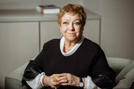 Екатерина волкова для многих зрителей является настоящим символом любящей жены и но актриса не только работает в театре и кино, она еще телеведущая, и даже постановщик. Olga Volkova Politova Biografiya Skolko Let Muzh Vladimir Hovralev Doch Ekaterina Syn Ivan Volkov