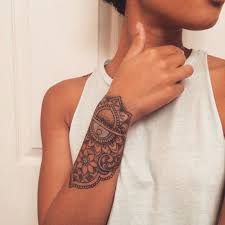 Tatouage Manchette Toutes Nos Idees De Tatouages
