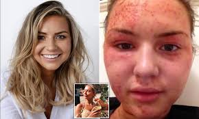 Camille Knowles's Instagram, Twitter & Facebook