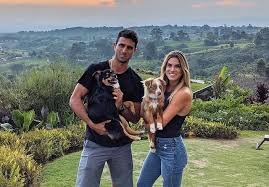 Mientras que los tenistas juan sebastián cabal y robert farah obtuvieron el pase a los cuartos de final y esperan seguir avanzando para lograr una medalla. Se Caso El Tenista Robert Farah Revista La Liga