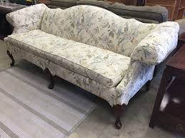 Stunning Pennsylvania House Sofa 1200 Buy Online At Mkconsignment Com Livingroom Decor Design Color Home House Apartment Furniture Furnishings Sofas