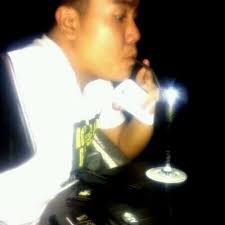 Adam Farid (@adamfaridmal)