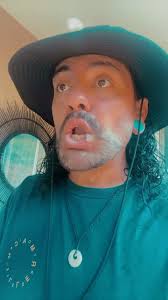 How to Beatbox 101 with Berts Beats #beatbox #boots #cats #basketball