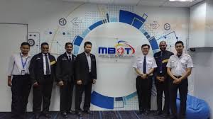 Malaysian board of technologists represent by mbot registrar ts mohd nazrol bin marzuke and mbot board member & deputy vice chancellor research & innovation universiti malaysia sabah assoc prof ts dr ramzah dambul. Association Of Malaysia Airlines Licensed Aircraft Engineers Amalae Visits Mbot