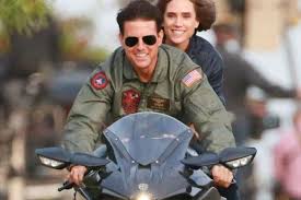 Maverick sees him revisit brilliant but reckless pilot pete maverick mitchell, still flying but unable to to let go of his past. Tom Cruise Fully Committed To A July 2 Release For Top Gun Maverick Military Com