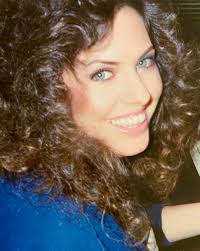 Support for Kelly after divorce and new life adventures