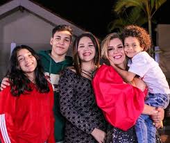 Vamo assistir o plantão alagoas, onde o sikera junior se apresenta!! Revista Quem Acontece