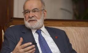 Bana çok kitap verdi ve ben okudum. Karamollaoglu Ndan Ingiliz Es Yaniti