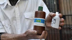 Denuncian a un alemán y a cuatro argentinos por promover su consumo. Denuncian A La Justicia El Caso De Una Beba De 8 Meses Que Ingirio Dioxido De Cloro Telam Agencia Nacional De Noticias