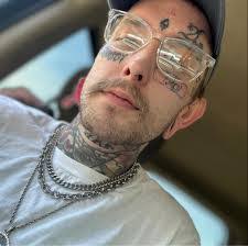 Aaron Lemons's Instagram, Twitter & Facebook