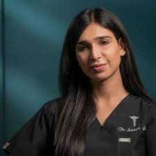 Dad Kicked Mom and Me Out to Move In with His Mistress — 20 Years Later, He  Came Back Demanding My Inheritance === When I was 12 years old, my world  shattered