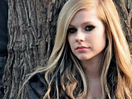 Who is avril lavigne and what is her net worth 2020? Avril Lavigne Bio Dead Or Alive Age Height Net Worth Husband And Family Networth Height Salary