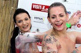 Maria Mia, Minka Prince | Whitey