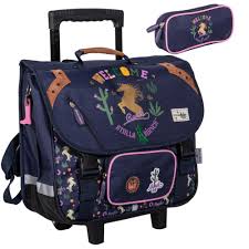 Parfait pour toutes celles qui recherchent un sac business de grande capacité et de grande mobilité. Cartable A Roulettes Cheval Welcome Pour Filles Ou Garcons A L Ecole Primaire Et Sa Trousse Double Assortie Cavacado