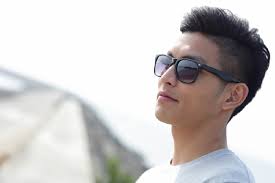 See below we collect 20 men's combover haircuts and hairstyles find your fav one and stay cool all time. 6 Effortless Comb Over Hairstyles For Asian Men