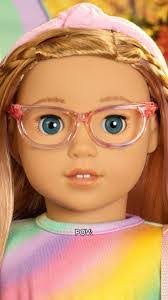 Nora Leslie's Instagram, Twitter & Facebook