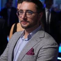 1500+ "Dume" profiles