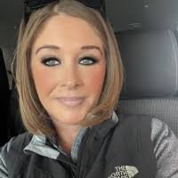 April Gosnell's Instagram, Twitter & Facebook