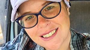 90 Day Fiance's Ella dumps Johnny after he visits another woman during his  visit to the US