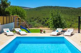 Die nächste unterkunft ist 1.00 km knin (tabellen, erhöht karte, kartenzeichnung). Villa R B Vrpolje Updated 2021 Prices