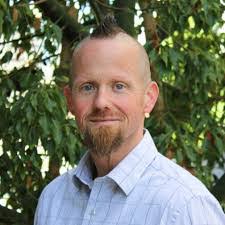 Amanda Almendarez's Instagram, Twitter & Facebook