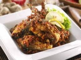 2 buah ikan segar (ikan kuwe, gurame, bawal, kerapu, kakap merah, kakap putih, nila, bandeng, ikan mas atau sesuai selera kita boleh ikan laut. Resep Masakan Ikan Bandeng Bumbu Bali Paling Dicari