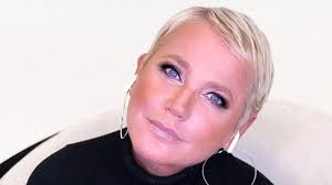 È discendente di italiani del comune di imer, provincia autonoma di trento. Sai Com Menos 2 Kg Diz Xuxa Sobre Primeira Vez Com Ayrton Senna Cidadeverde Com