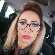 Where to find affordable flowers for centerpieces?