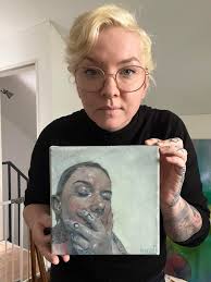 Hi, thought I'd share an oil painting i did recently. It's a self portrait.  Here's my facebook page: Patsy's Artwork