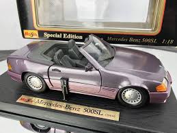 Maisto 1989 Mercedes Benz 500sl Convertible Purple Flake 1 18 Diecast Sports Car Maisto Mercedesbenz Ben Mercedes Benz World Mercedes Benz Mercedes Benz Amg