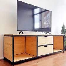 Desain sederhana dari meja tv ini dijamin dapat menambah suasana ruang tv anda menjadi lebih bagus dan tentunya nyaman untuk ditempati. Jual Produk Rak Tv Besi Meja Tv Termurah Dan Terlengkap Januari 2021 Halaman 3 Bukalapak