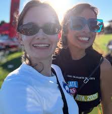 Our D1 team sponsored fruit and ice cream bars for the H. Allen Hight 5th  grade meet your teacher drive-thru event earlier this week. It was so fun  to see students and