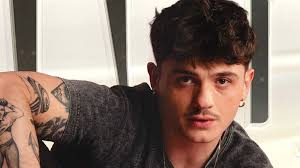 Sanremo 2025, le pagelle imbruttite della finale