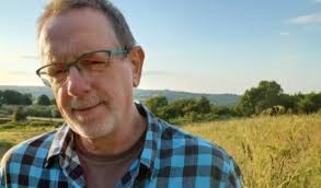 A wee video o me performing at the St Andrew's Book Festival This is an  excerpt of my opening story The Wee Sleepy Sheepy. Watch the wee lassie in  the front responding