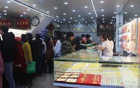 Người Dan đa Lạt đổ Xo Mua Vang Ngay Thần Tai Bao Lam đồng điện Tử